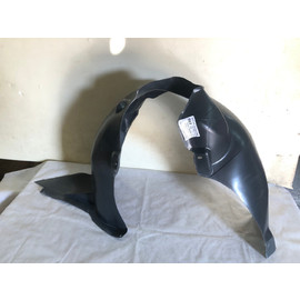 POLO 09- Подкрылок передний прав