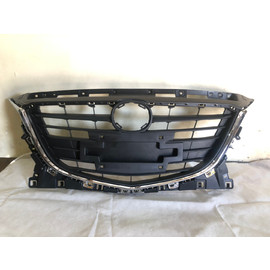 MAZDA 3 14- Решетка радиатора с хром молдингом