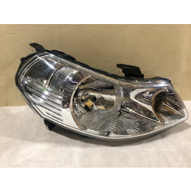 SX4 06- Фара прав