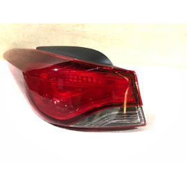 ELANTRA 11- Фонарь задний лев наружный 14-
