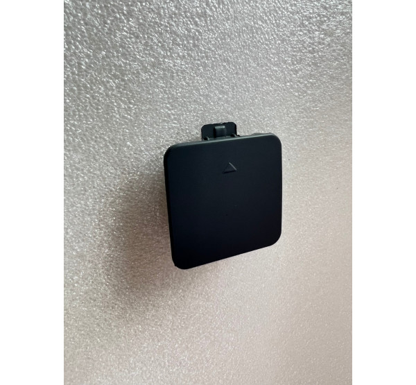 E60 5 02- Заглушка букс крюка бампера передн грунт BW6024P BW6024P