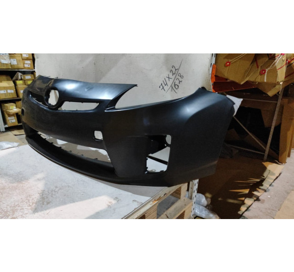 PRIUS 10-15 Бампер перед черн без омыват и парктроника TY71132B