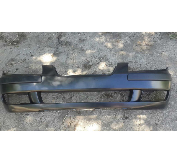 MATRIX 02-08 Бампер передний черн с отв под птф